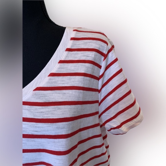 Old Navy, everywhere, size large, soft, white red striped T-shirt, short sleeve - Picture 3 of 10